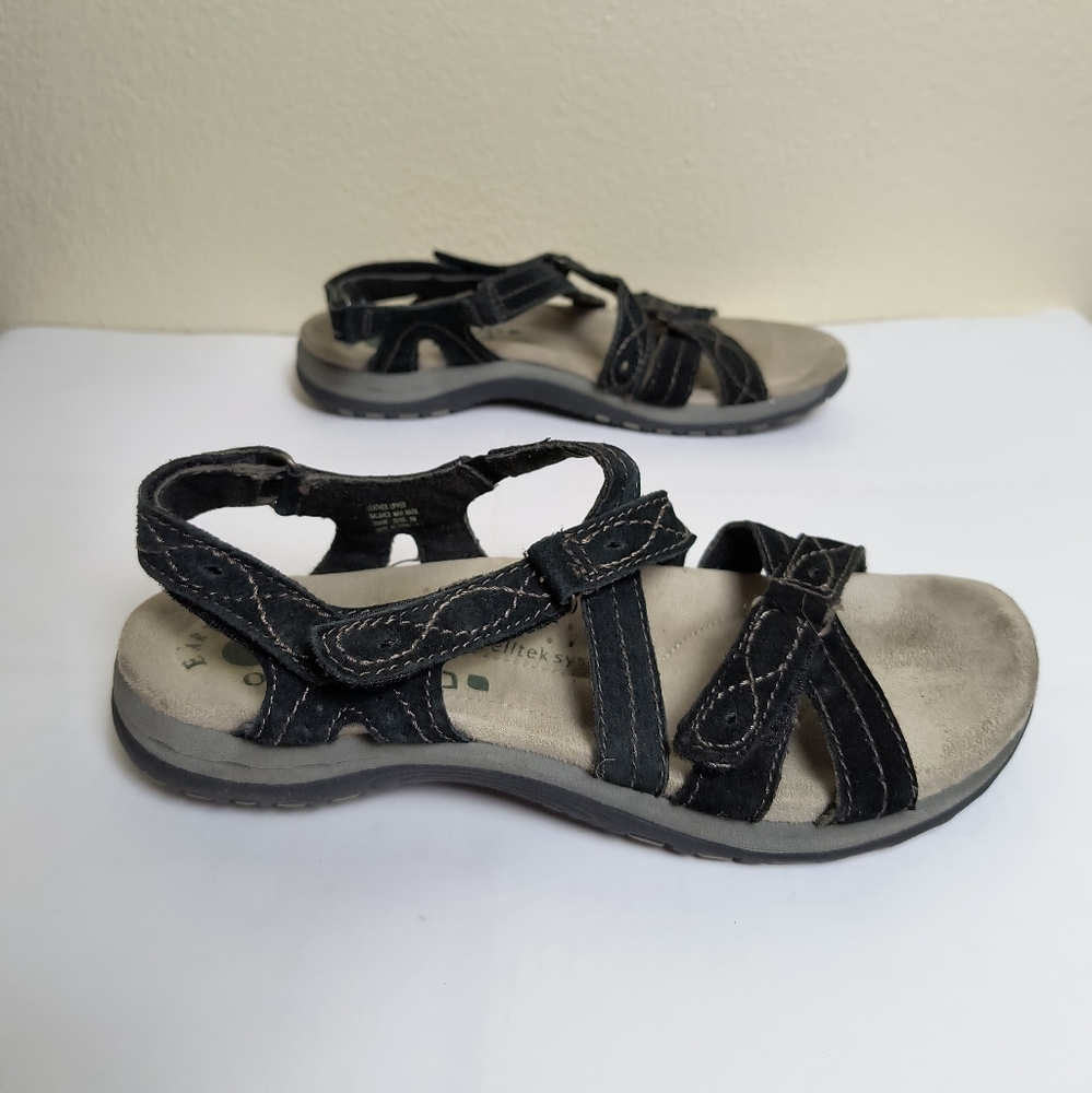 Earth Origins Shane 8M Black STRAPPY SANDAL Adjustable Straps Hook & Loop